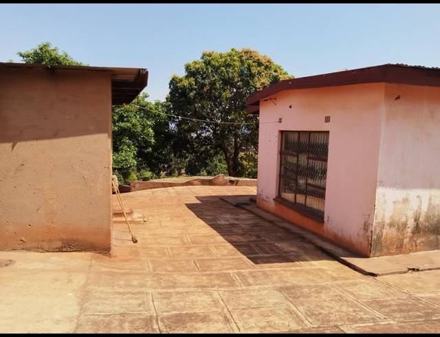 2 BEDROOM HOUSE FOR SALE IN PHIPHIDI